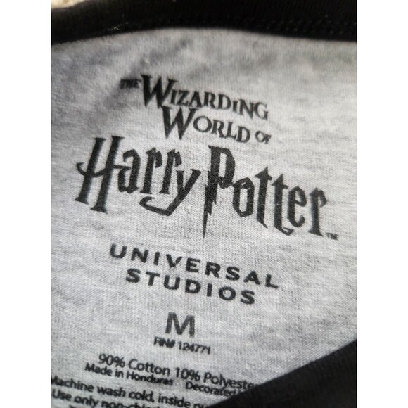 THE WIZARDING WORLD OF HARRY POTTER Alumni T-shirt Size Medium - Picture 4 of 6